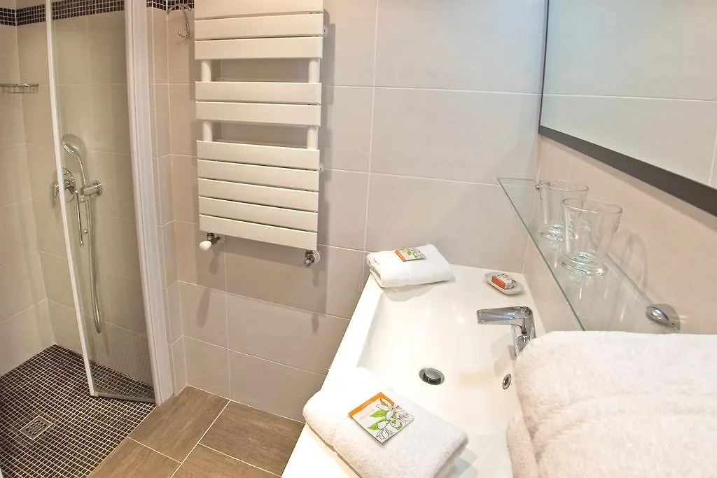 La Colline De Vence Bed & Breakfast 2*,  France